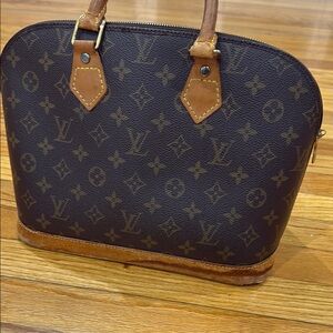 Louis Vuitton Brown Monogram Handbag
